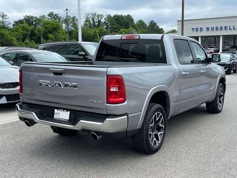 Used 2025 RAM 1500 Laramie AWD/4WD image 27