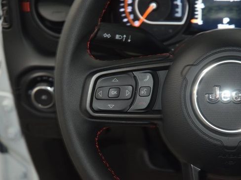 Used 2024 Jeep Wrangler Unlimited Rubicon image 39