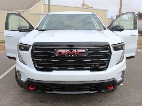 New 2026 GMC Acadia AT4 image 17