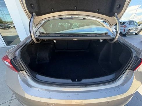 Used 2025 Chevrolet Malibu LT FWD image 28