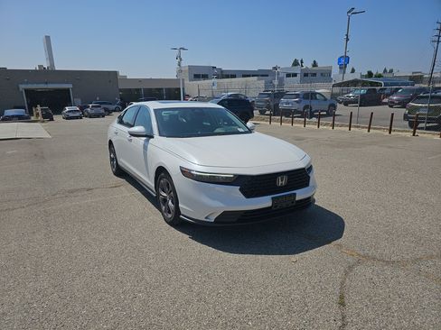 Used 2023 Honda Accord EX image 2