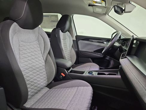New 2026 Volkswagen Tiguan S AWD/4WD image 21