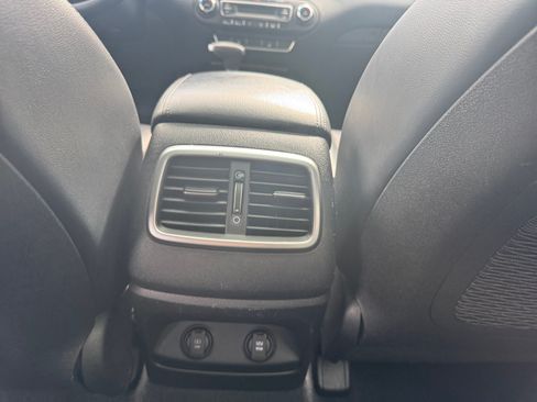 Used 2020 Kia Sorento EX AWD/4WD image 27