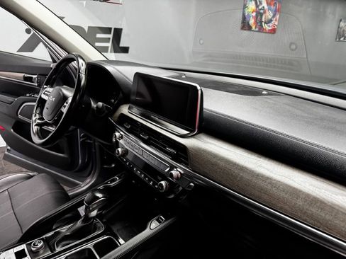 Used 2022 Kia Telluride SX w/ Towing Package FWD image 54