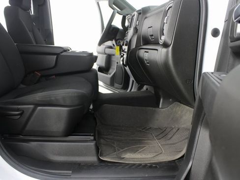 Used 2022 Chevrolet Silverado 2500 Custom w/ Custom Value Package image 19