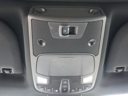 Certified 2020 Ford Edge Titanium FWD image 18