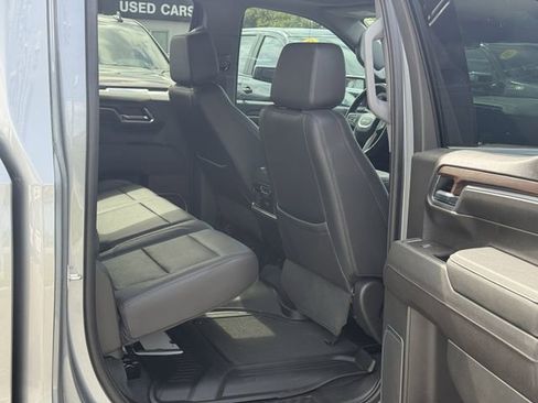 Used 2023 GMC Sierra 1500 SLT w/ SLT Premium Package RWD image 32