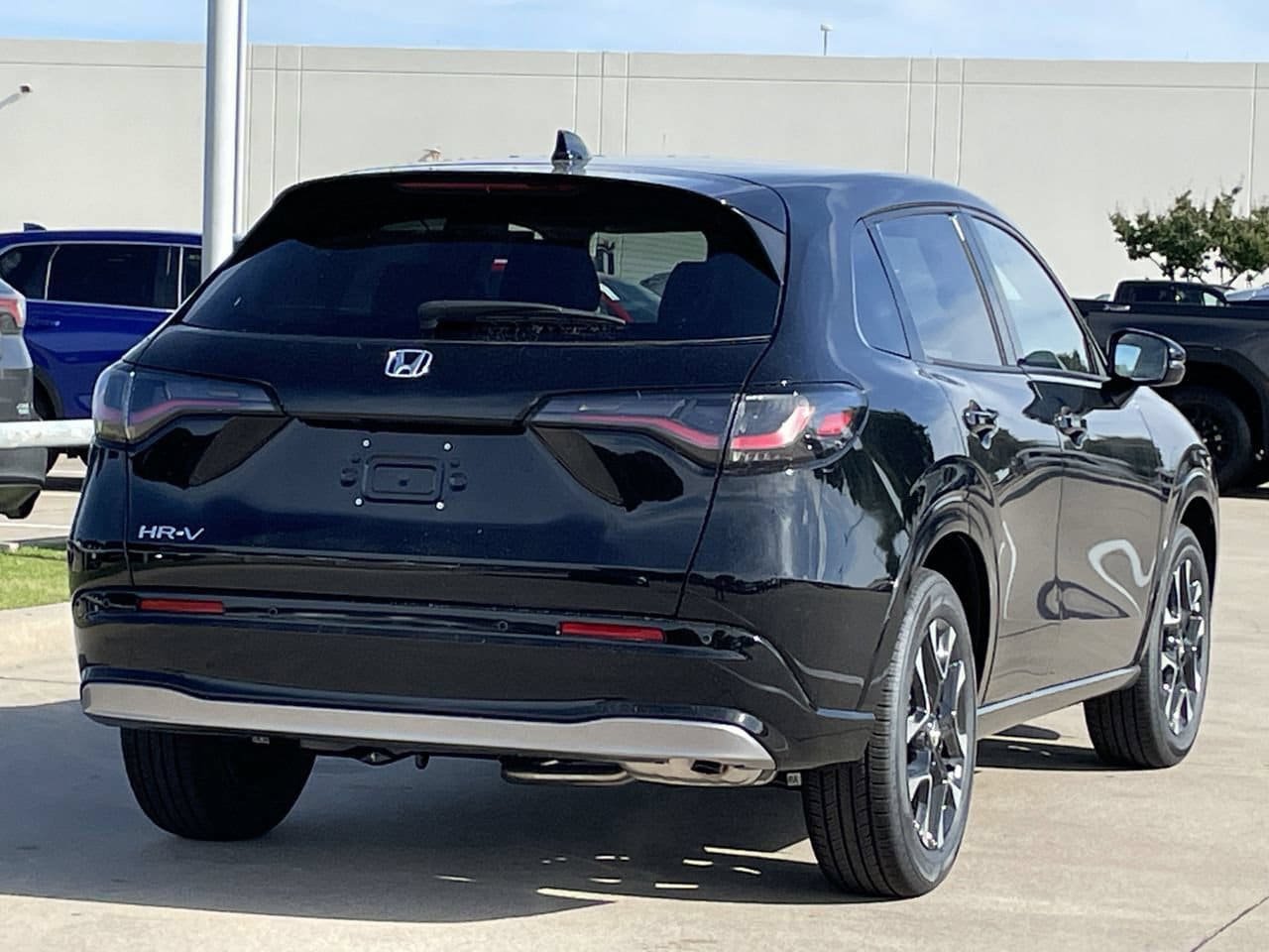 New 2027 Honda HR-V EX-L image 4
