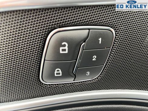 Used 2019 Ford Explorer Platinum image 24