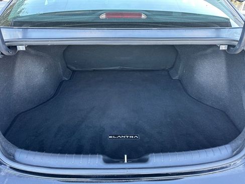 Used 2023 Hyundai Elantra SEL w/ Convenience Package image 28