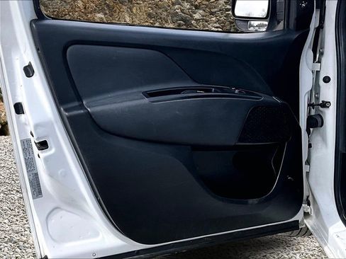 Used 2017 RAM ProMaster City Tradesman SLT w/ Rear Back-up Camera Group image 21