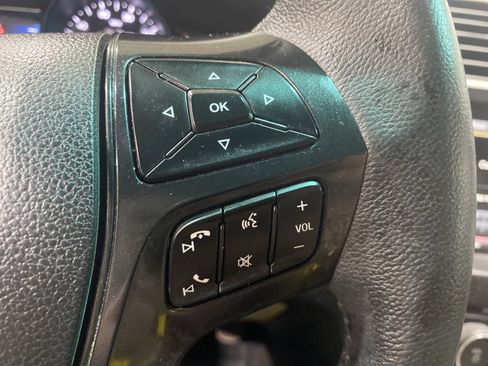 Used 2016 Ford Explorer XLT w/ Equipment Group 201A AWD/4WD image 23