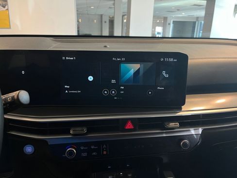 Used 2024 Kia Sorento S image 20