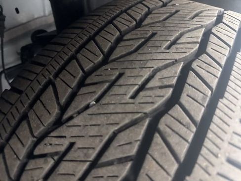 Used 2025 Buick Enclave Preferred image 34