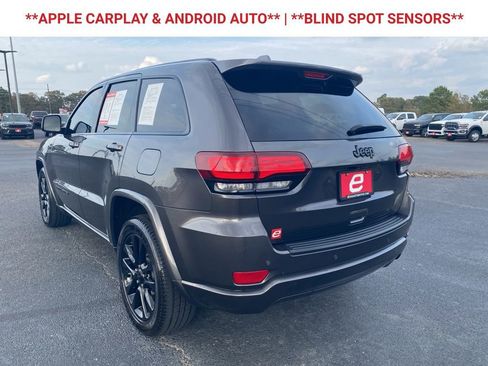 Used 2021 Jeep Grand Cherokee Laredo X image 6