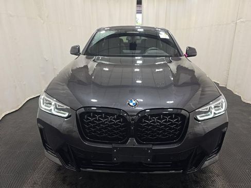 Used 2025 BMW X4 xDrive30i AWD/4WD image 2