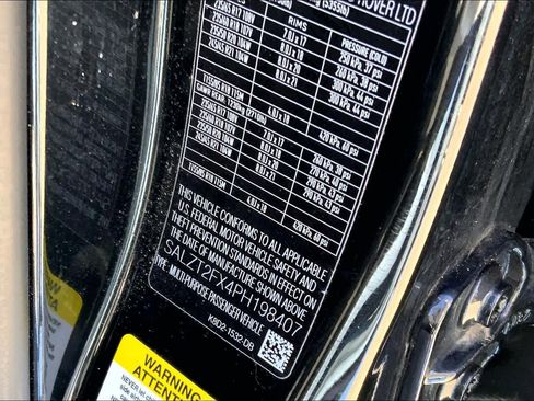 Used 2023 Land Rover Range Rover Evoque R-Dynamic S image 32