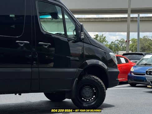 Used 2018 Mercedes-Benz Sprinter 2500 image 9