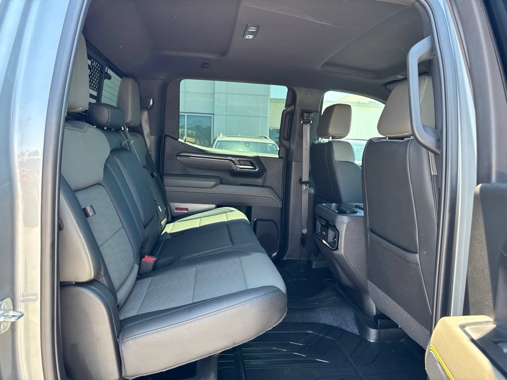 Used 2024 Chevrolet Silverado 1500 ZR2 w/ Technology Package AWD/4WD image 24