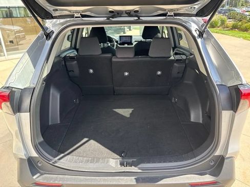 Used 2025 Toyota RAV4 XLE AWD/4WD image 27