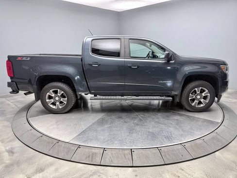 Used 2017 Chevrolet Colorado Z71 AWD/4WD image 4