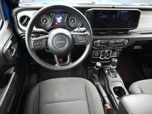 Used 2026 Jeep Wrangler Unlimited Sport AWD/4WD image 3