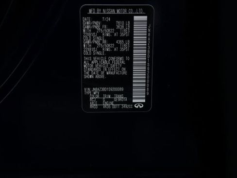 Used 2025 INFINITI QX80 Luxe image 41