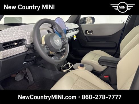 New 2025 MINI Cooper 4-Door Hardtop image 10