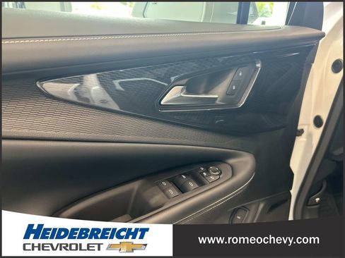 Used 2024 Chevrolet Blazer EV LT AWD/4WD image 11