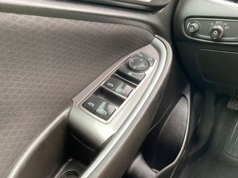 Used 2017 Chevrolet Malibu LS FWD image 23