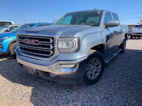 Used 2016 GMC Sierra 1500 SLE w/ SLE Value Package AWD/4WD image 2
