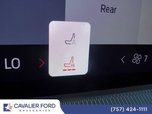 Used 2026 Ford Explorer Active AWD/4WD image 26