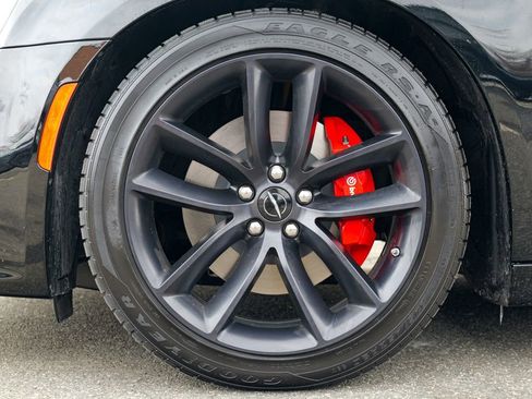 Used 2023 Chrysler 300 C image 15