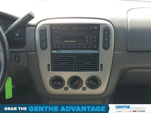 Used 2003 Ford Explorer XLT image 21