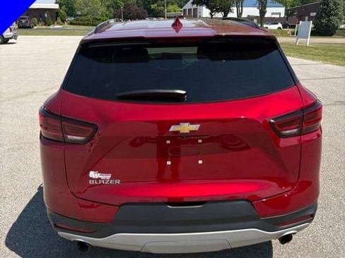 Used 2023 Chevrolet Blazer LT w/ Convenience Package FWD image 5