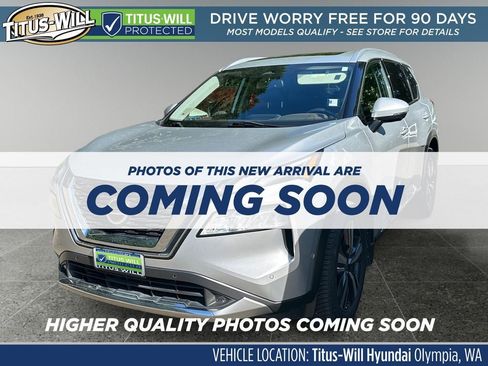 Used 2021 Nissan Rogue Platinum AWD/4WD image 2