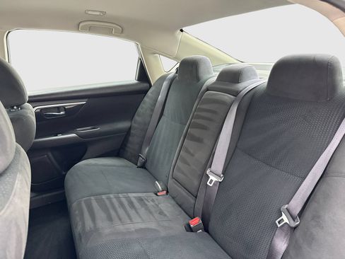 Used 2014 Nissan Altima 2.5 S FWD image 34