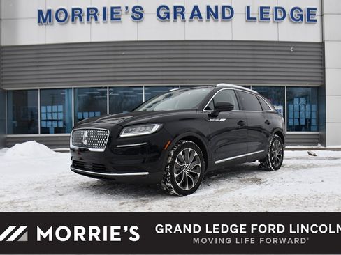 Used 2022 Lincoln Nautilus Reserve image 1