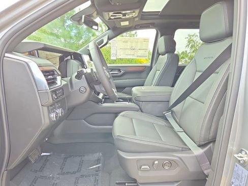 New 2026 GMC Yukon XL Denali w/ Sun & Power Step Package image 18