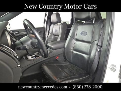 Used 2020 Jeep Grand Cherokee Overland AWD/4WD image 14