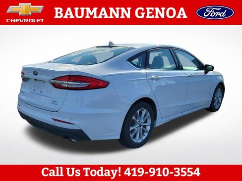 Used 2020 Ford Fusion SE FWD image 5
