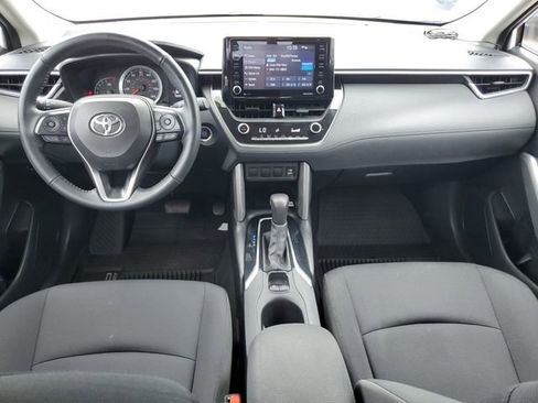 Used 2022 Toyota Corolla Cross LE AWD/4WD image 27