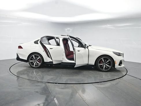 Used 2024 BMW 530i xDrive w/ M Sport Package AWD/4WD image 63
