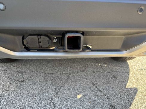 Used 2025 Ford Explorer Platinum w/ LUX Leather Package image 10