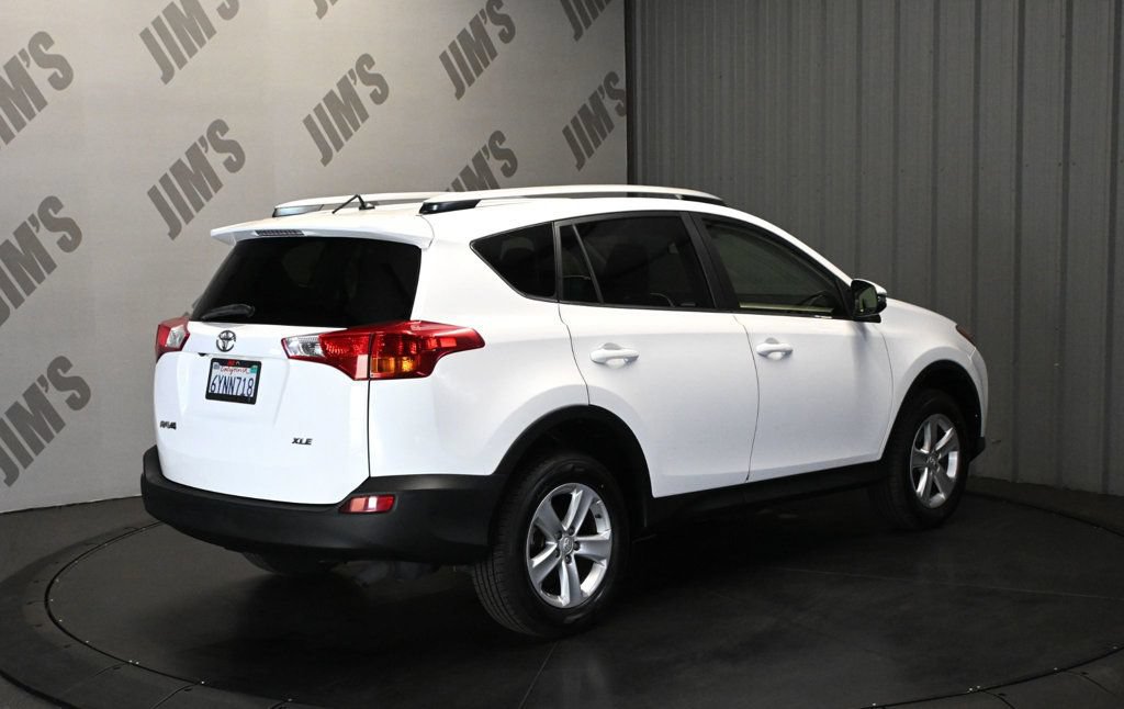 Used 2013 Toyota RAV4 XLE FWD image 5