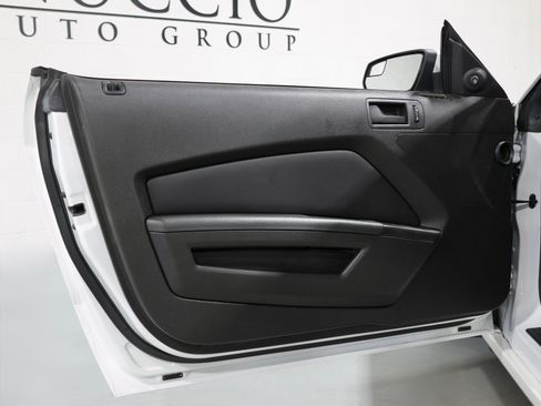 Used 2013 Ford Mustang GT RWD image 49