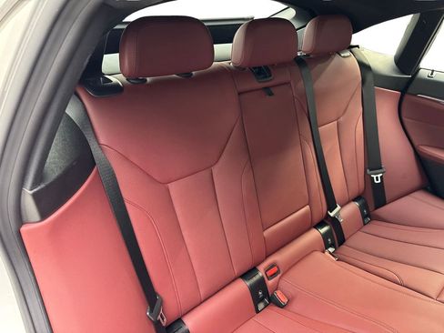 Used 2025 BMW i4 eDrive40 RWD image 40