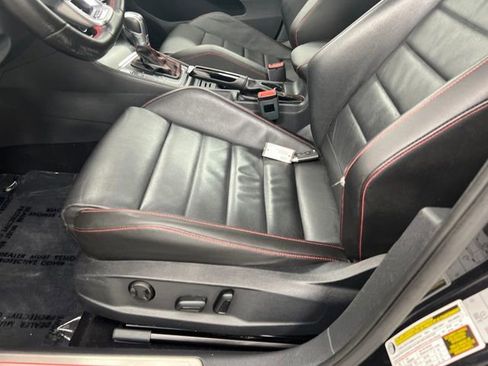 Used 2017 Volkswagen GTI Autobahn FWD image 14