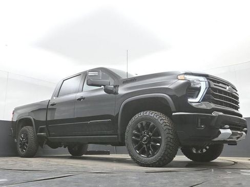New 2026 Chevrolet Silverado 2500 High Country w/ High Country Premium Package AWD/4WD image 43