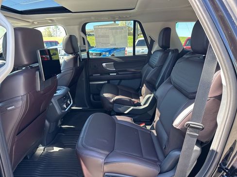 New 2026 Ford Expedition Platinum w/ Platinum Ultimate Package image 13